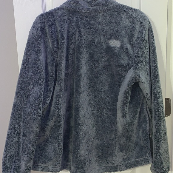 No stains at all.  just too small!! - Picture 2 of 3